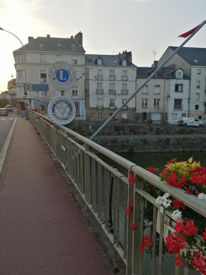 Spacieux T3 Lumineux Dans Quartier Historique Avec Wifi เรอดง ภายนอก รูปภาพ